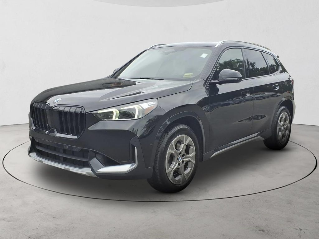 Used 2023 BMW X1 xDrive28i w/ Convenience Package AWD/4WD image 1