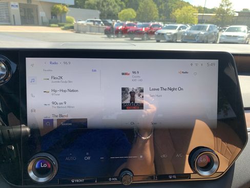 Used 2026 Lexus RX 350 Premium w/ Accessory Package (Z1) FWD image 23