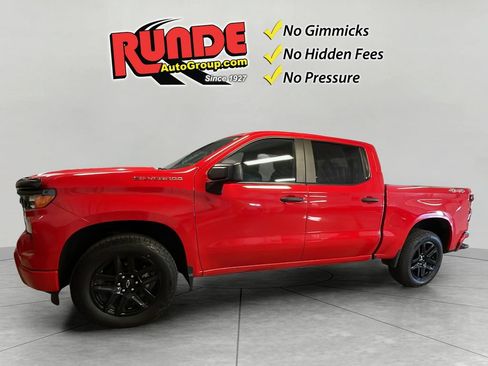 Used 2023 Chevrolet Silverado 1500 Custom AWD/4WD image 1