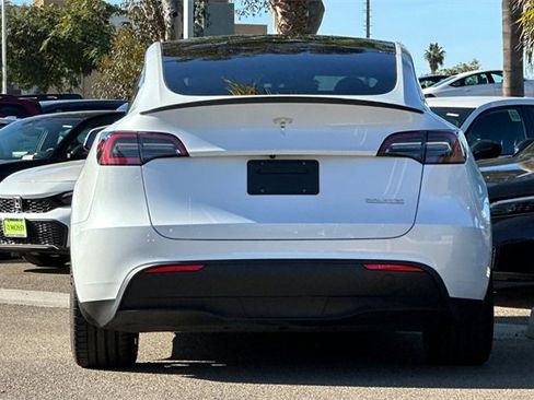 Used 2023 Tesla Model Y Performance image 6