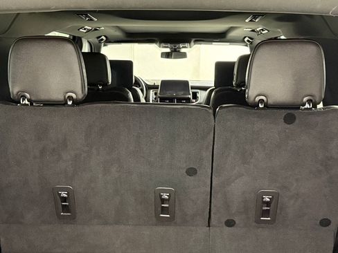 Used 2021 GMC Yukon XL AT4 w/ Rear Media and Nav Package AWD/4WD image 88