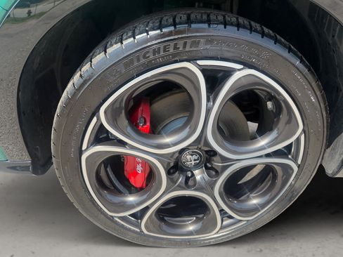 Used 2024 Alfa Romeo Tonale Speciale AWD/4WD image 10