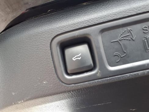 Used 2024 Ford Expedition Limited image 29