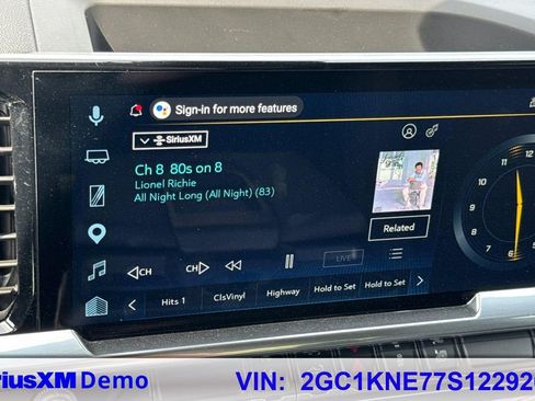 Used 2025 Chevrolet Silverado 2500 LT w/ Convenience Package image 41