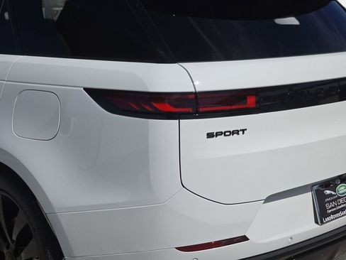 New 2026 Land Rover Range Rover Sport Dynamic SE image 36