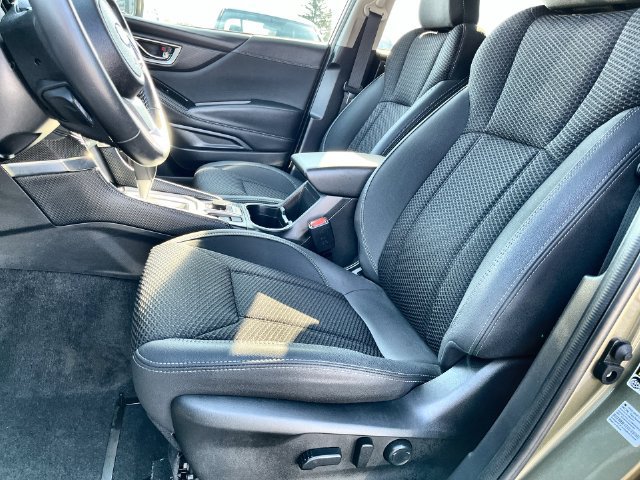 Certified 2024 Subaru Forester Premium AWD/4WD image 22
