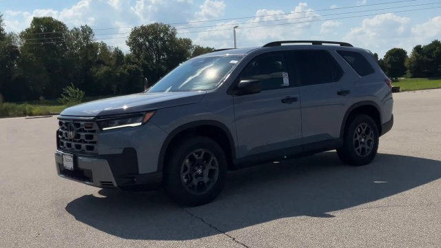 New 2026 Honda Pilot TrailSport image 4