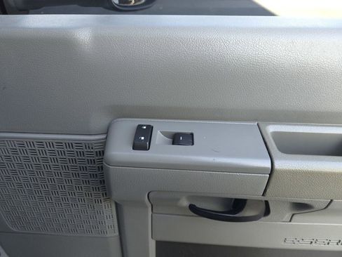 Used 2013 Ford E-350 and Econoline 350 Super Duty w/ PWR Locks & Windows Group image 17