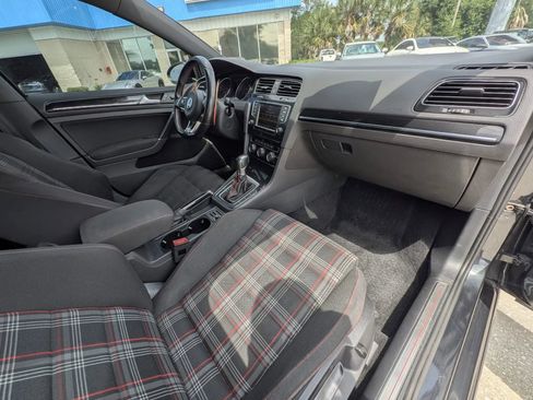 Used 2017 Volkswagen GTI Sport FWD image 9