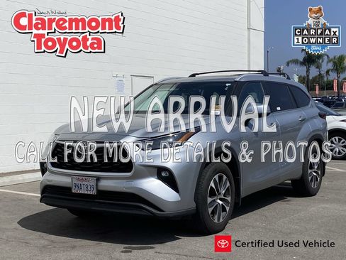 Certified 2024 Toyota Highlander XLE FWD image 1