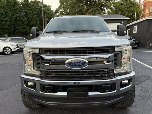 Used 2017 Ford F250 XLT w/ XLT Value Package AWD/4WD image 3