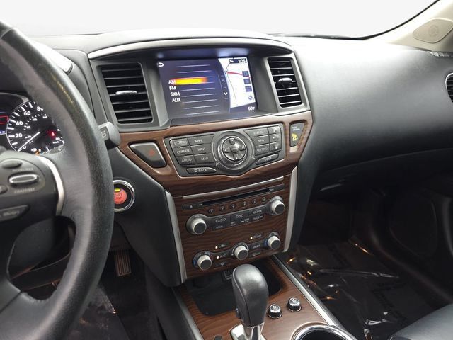 Used 2018 Nissan Pathfinder Platinum FWD image 17