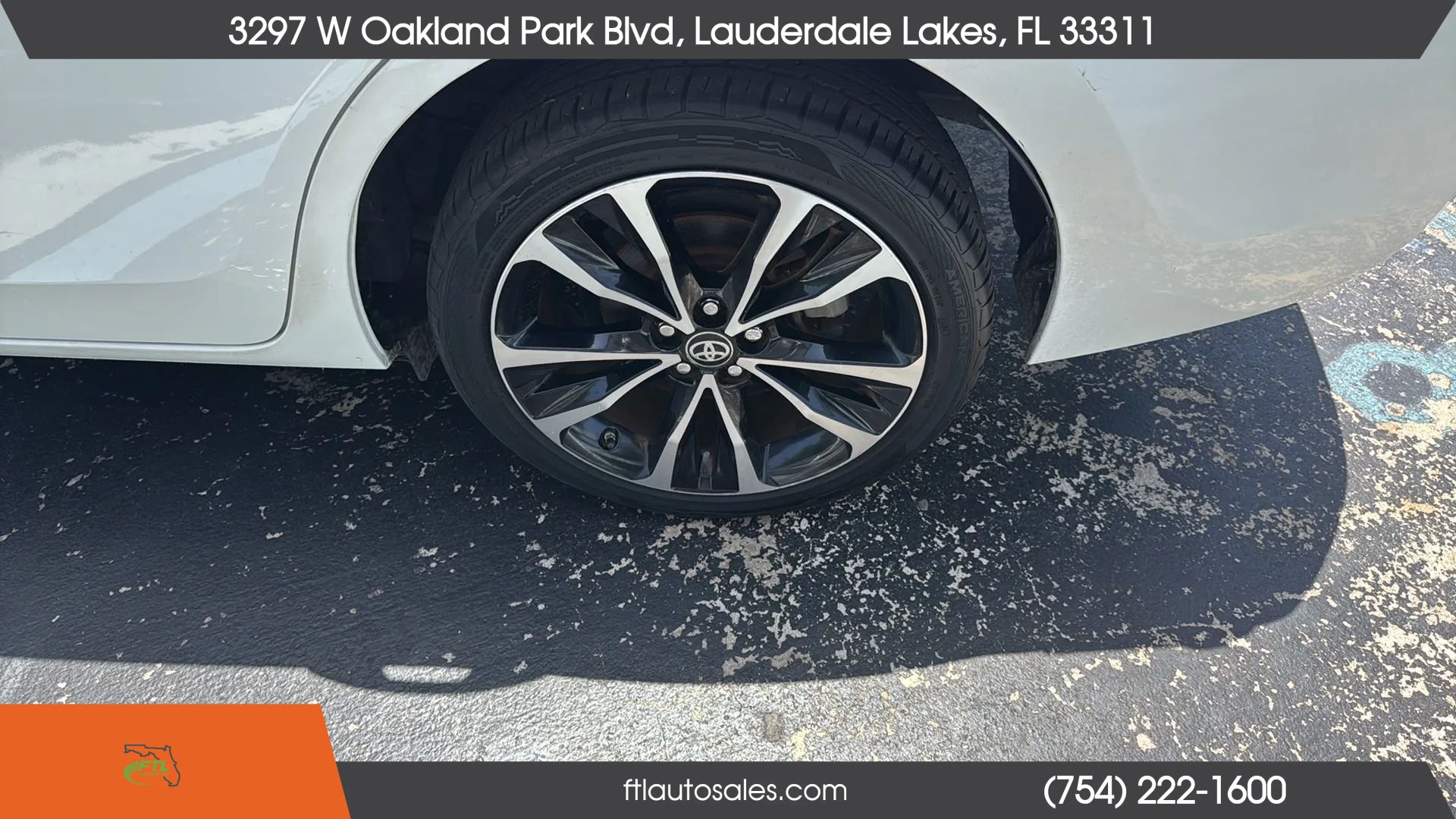 Used 2017 Toyota Corolla SE FWD image 12