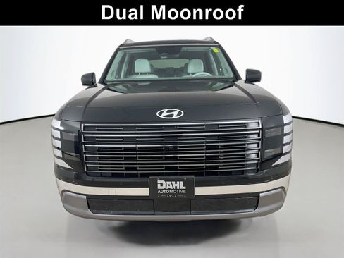 Used 2026 Hyundai Palisade Limited AWD/4WD image 3