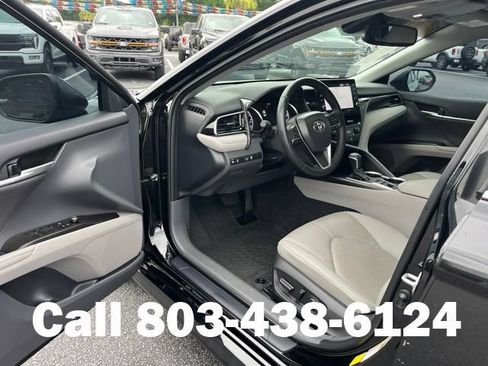 Used 2023 Toyota Camry XLE FWD image 5