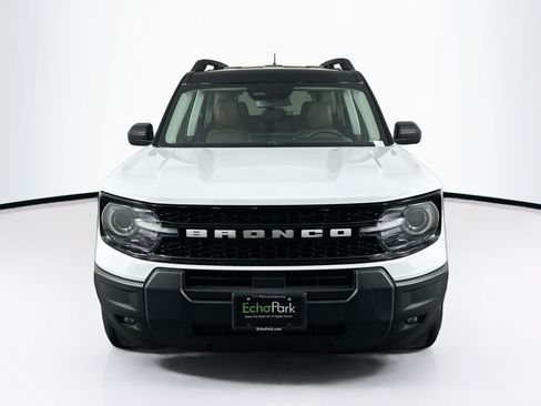 Used 2025 Ford Bronco Sport Outer Banks AWD/4WD image 2