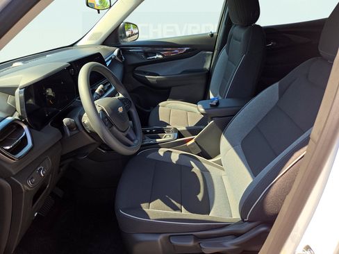 New 2026 Chevrolet TrailBlazer LS w/ LS Convenience Package FWD image 13