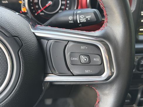 Used 2022 Jeep Gladiator Rubicon w/ Cold Weather Group AWD/4WD image 30