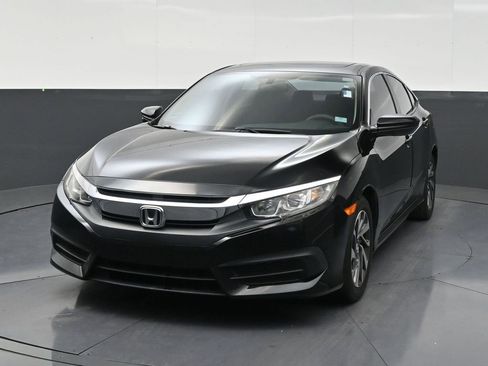 Used 2017 Honda Civic EX image 8