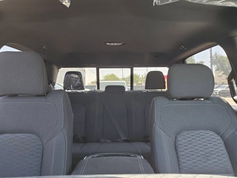 New 2026 RAM 1500 Express AWD/4WD image 18