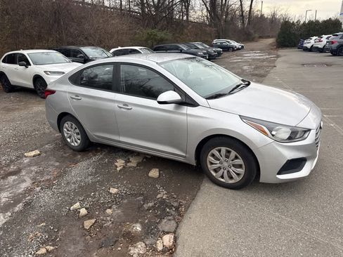 Used 2019 Hyundai Accent SE image 10