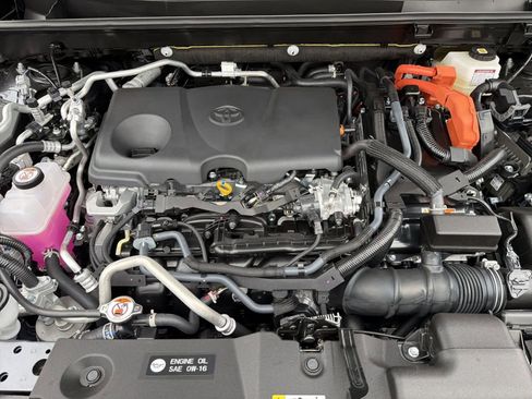 Certified 2025 Toyota RAV4 XSE image 31