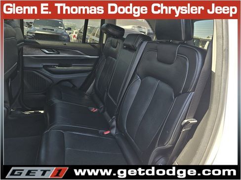 Certified 2023 Jeep Grand Cherokee Limited w/ Luxury Tech Group II image 26