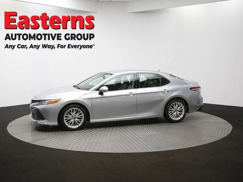 Used 2019 Toyota Camry XLE image 53