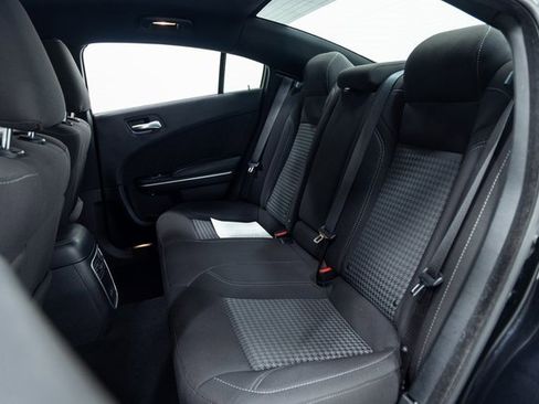 Used 2021 Dodge Charger SXT w/ Driver Convenience Group image 21