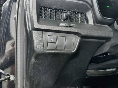 Used 2025 Honda CR-V LX image 11