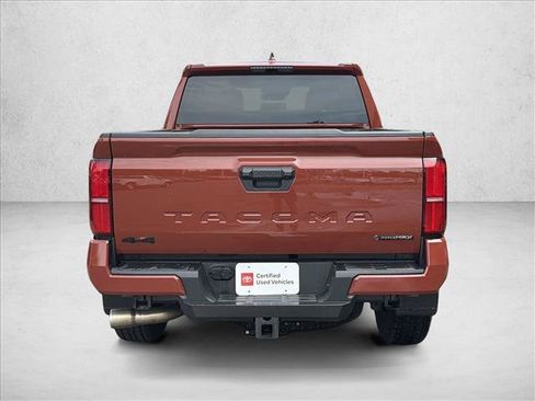 Used 2025 Toyota Tacoma TRD Off-Road AWD/4WD image 7