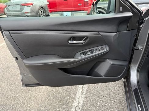 Used 2025 Nissan Sentra SV w/ All-Weather Package FWD image 16