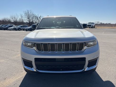 New 2026 Jeep Grand Cherokee L Laredo w/ MOPAR Finishing Package AWD/4WD image 8