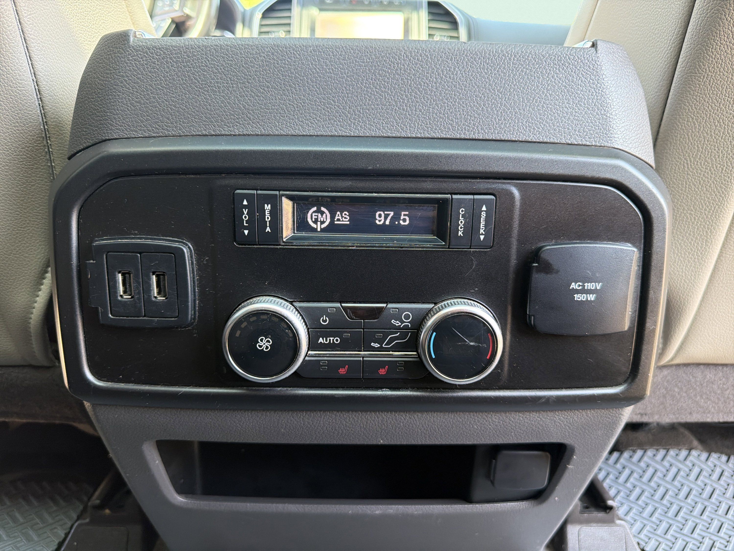 Used 2018 Ford Expedition Max Limited w/ Equipment Group 302A RWD image 43