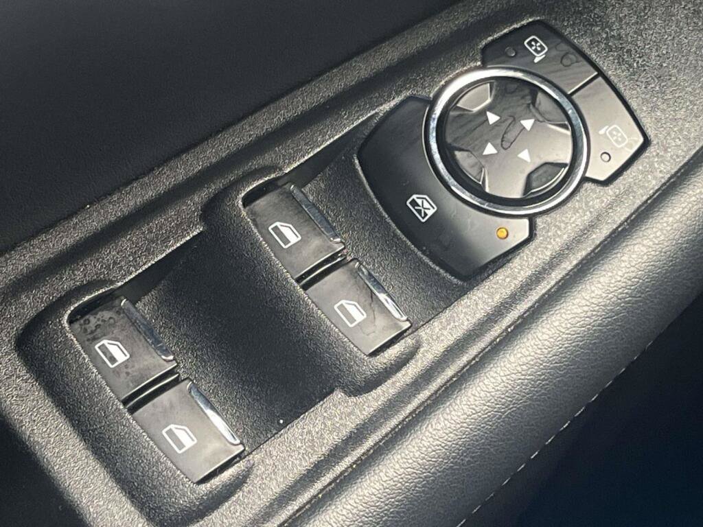 Used 2024 Ford Edge SEL AWD/4WD image 27
