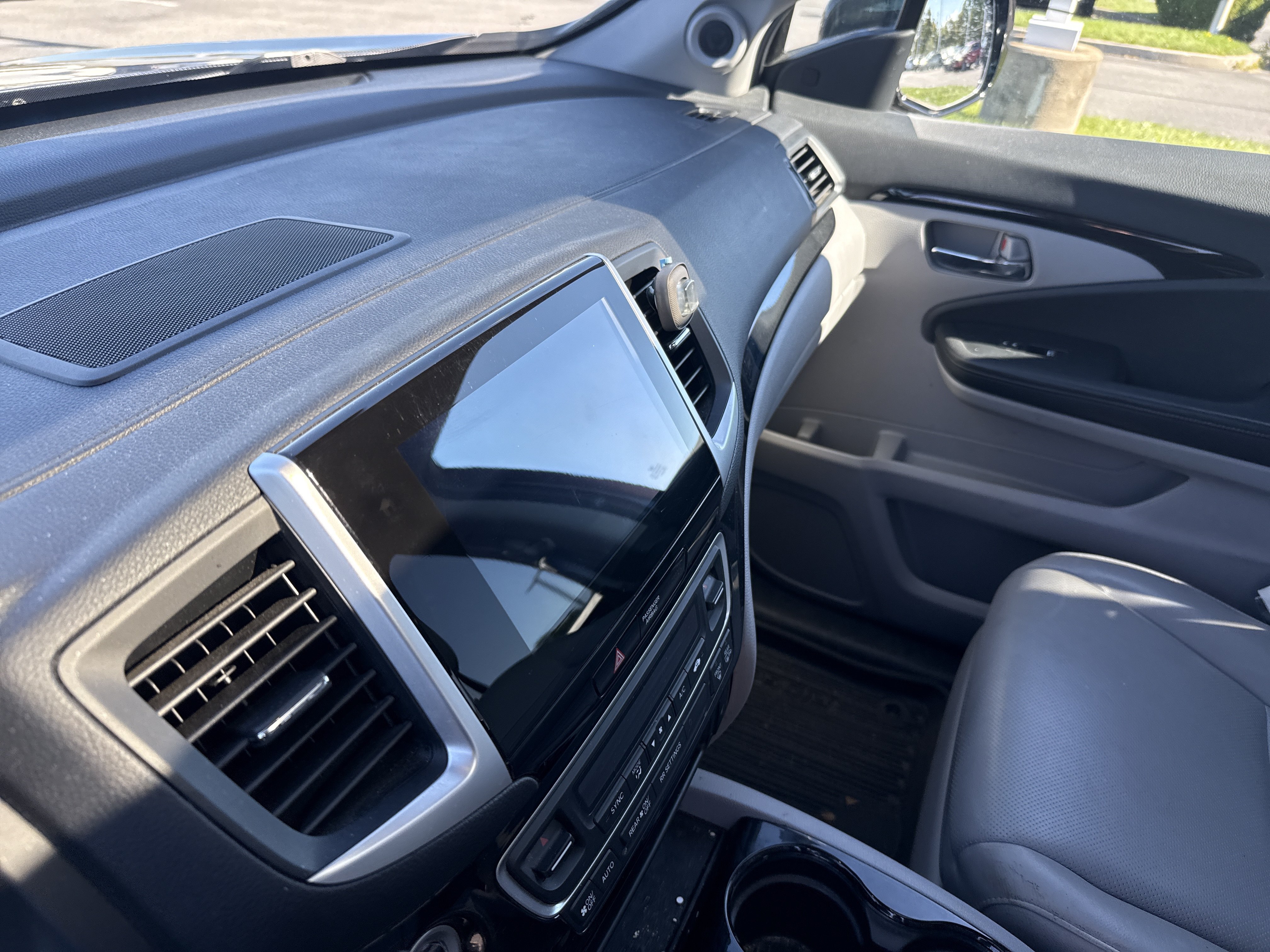 Used 2020 Honda Ridgeline RTL-E image 10