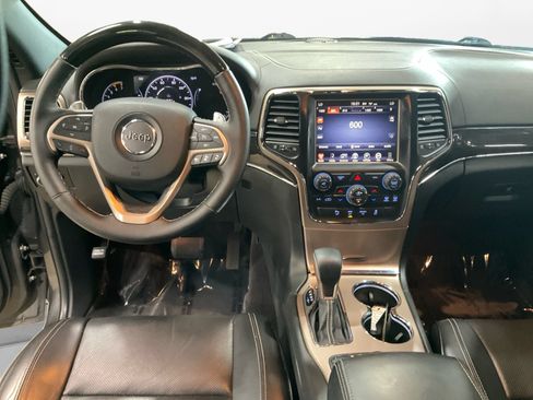 Used 2016 Jeep Grand Cherokee Overland w/ Advanced Technology Group AWD/4WD image 10