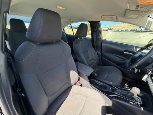 Used 2020 Toyota Corolla LE FWD image 13