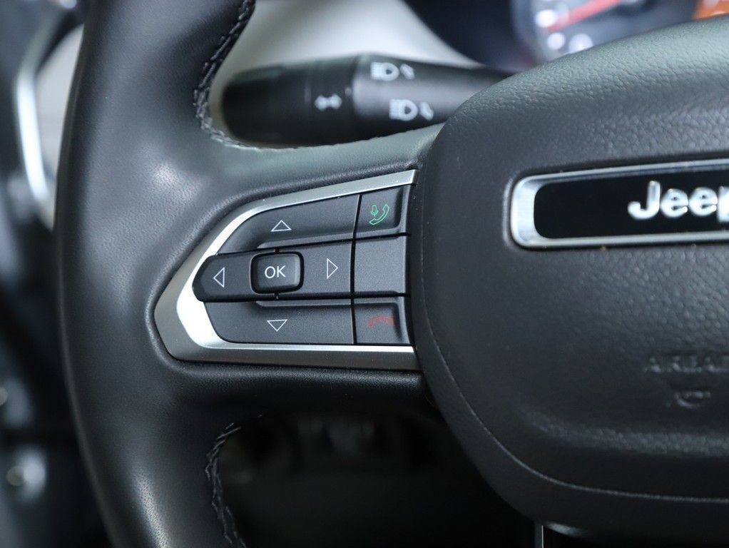Used 2025 Jeep Compass Limited AWD/4WD image 23