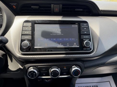 Used 2020 Nissan Kicks S FWD image 15