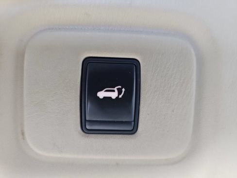 Used 2014 Nissan Pathfinder Platinum w/ Platinum Premium Package AWD/4WD image 18