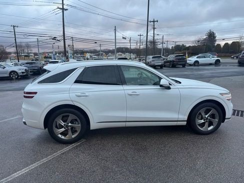 Used 2026 Genesis GV70 2.5T Select image 15