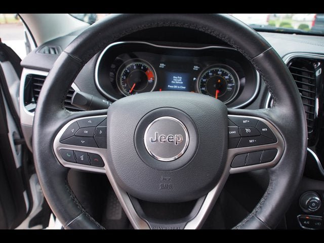 Used 2019 Jeep Cherokee Limited AWD/4WD image 20