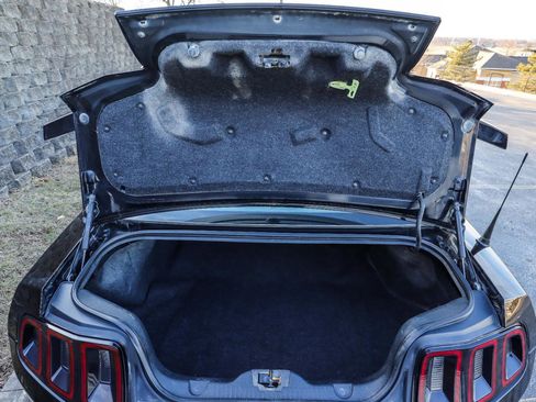 Used 2013 Ford Mustang GT Premium w/ Comfort Pkg image 17