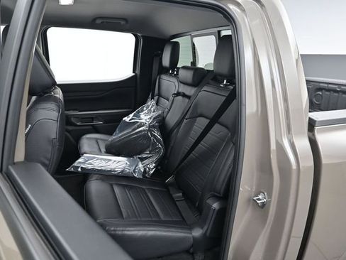 New 2025 Ford Ranger Lariat w/ Black Appearance Package image 27