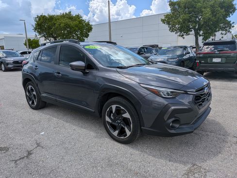 Used 2024 Subaru Crosstrek 2.5i Limited AWD/4WD image 1