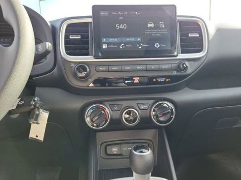 New 2026 Hyundai Venue SE image 12