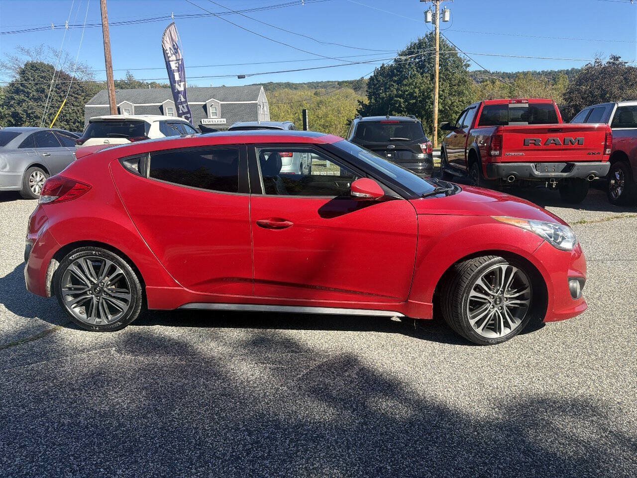Used 2016 Hyundai Veloster Turbo w/ Option Group 04 FWD image 5
