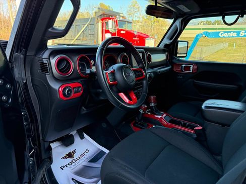 Used 2019 Jeep Wrangler Unlimited Sport S image 19