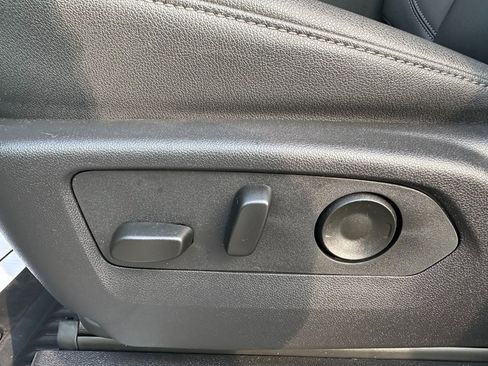 Used 2025 Chevrolet Silverado 2500 LT w/ Trail Boss Package image 24